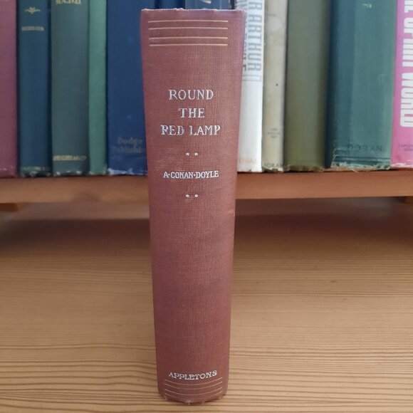 Round The Red Lamp by Arthur Conan Doyle (1913) - Picture 2 of 5